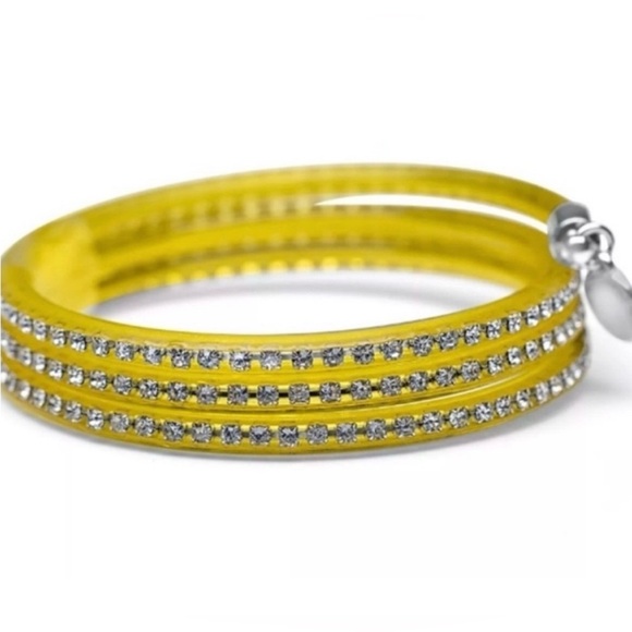 Low start NWT Marc Jacobs Yellow Crystal Wrap Bracelet - Picture 2 of 2